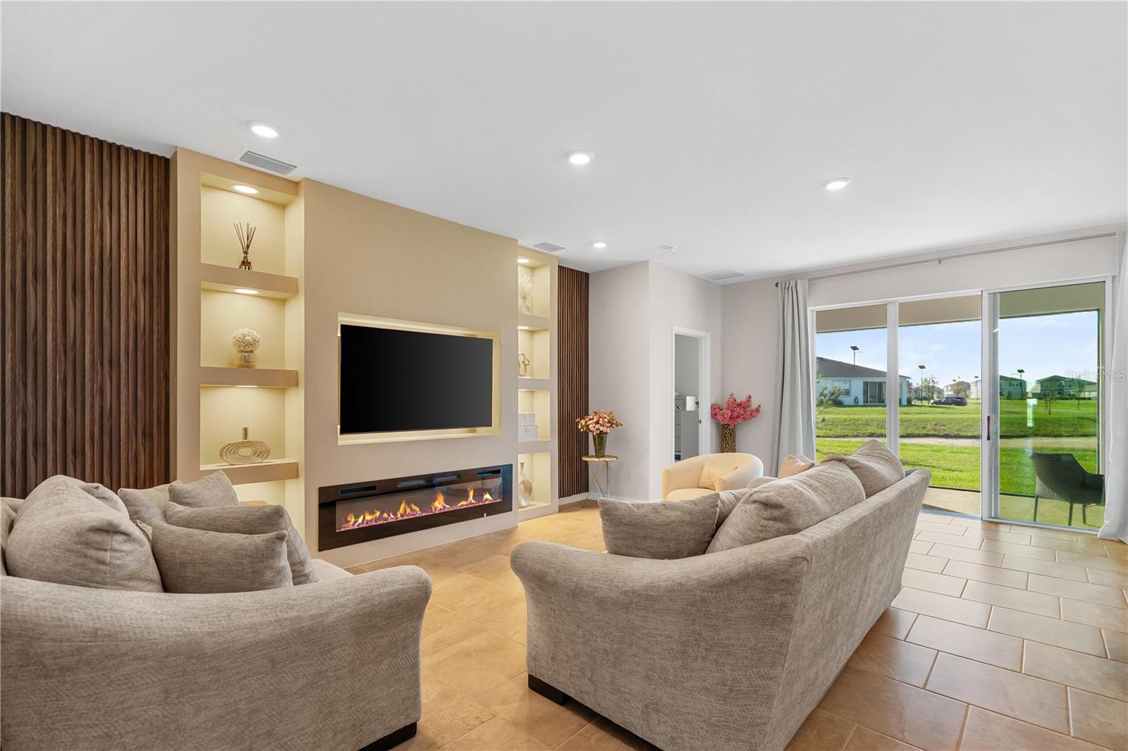 Image 10 of 31 For 32516 Osprey Peak Way