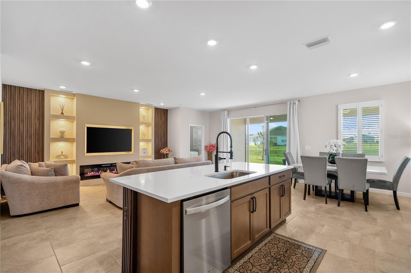 Image 7 of 31 For 32516 Osprey Peak Way