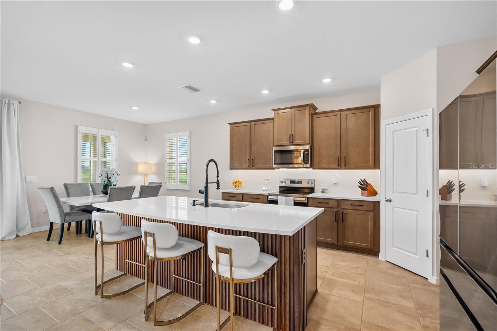 Image 8 of 31 For 32516 Osprey Peak Way