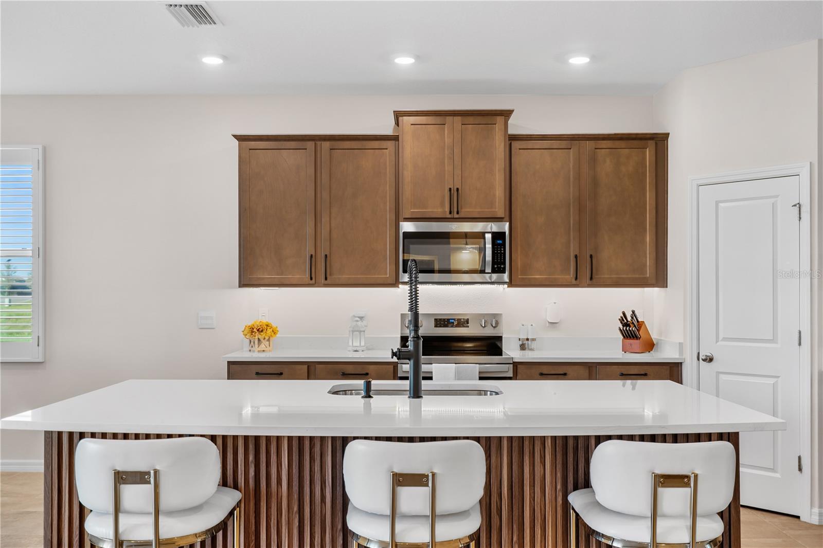 Image 9 of 31 For 32516 Osprey Peak Way