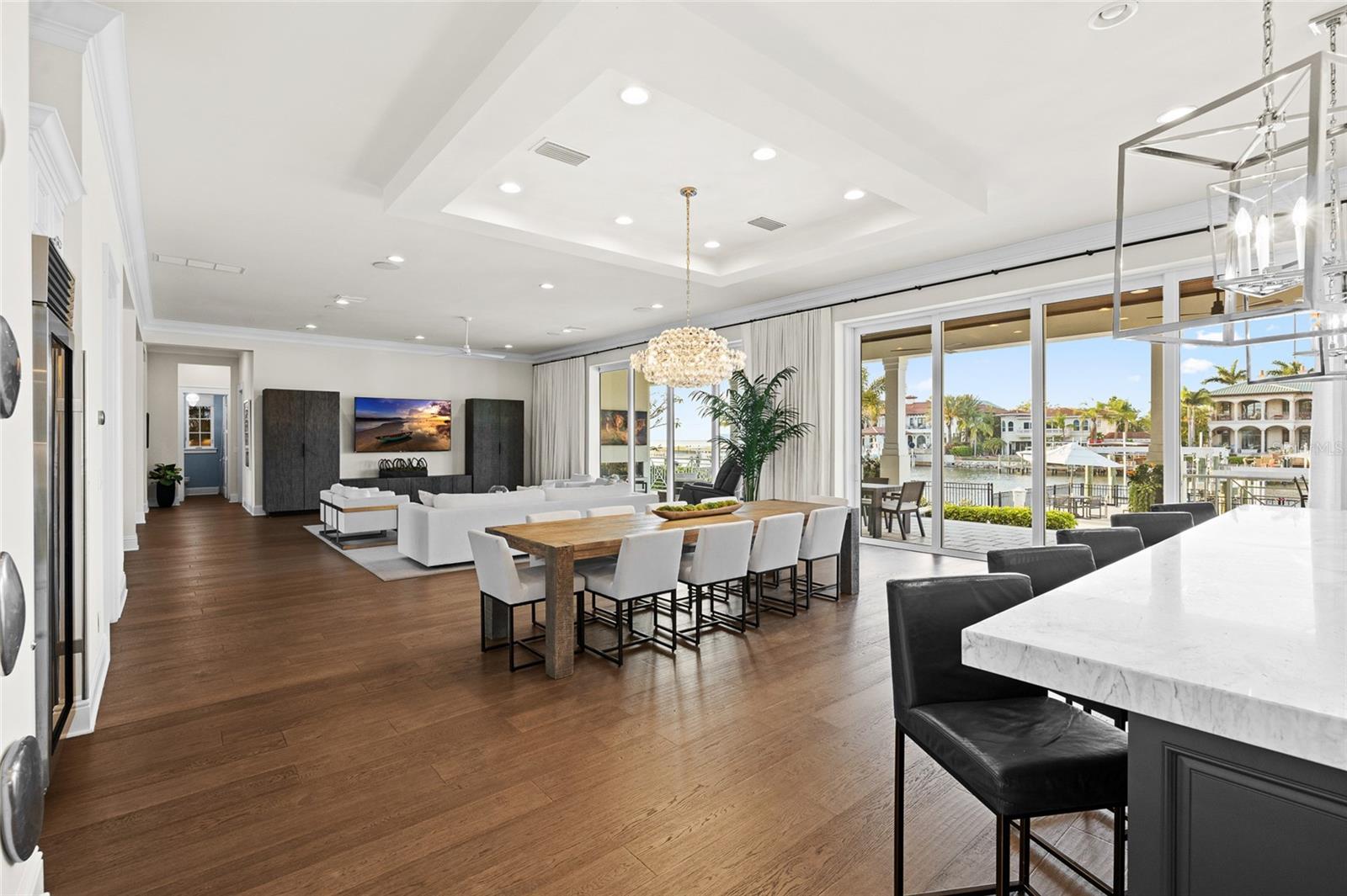 Image 11 of 93 For 5111 Homer Avenue