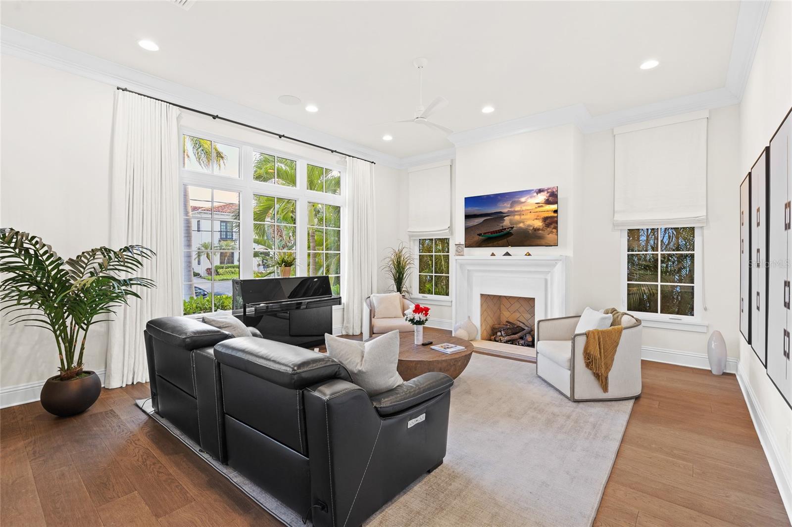 Image 14 of 93 For 5111 Homer Avenue