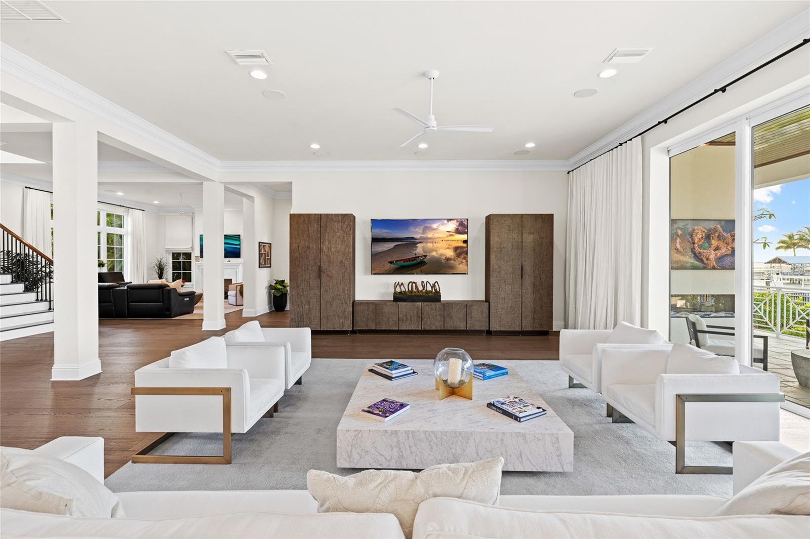 Image 18 of 93 For 5111 Homer Avenue