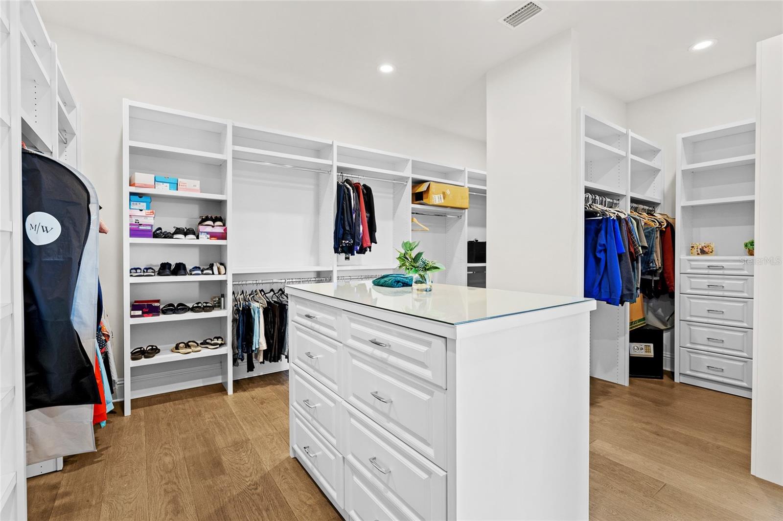 Image 33 of 93 For 5111 Homer Avenue