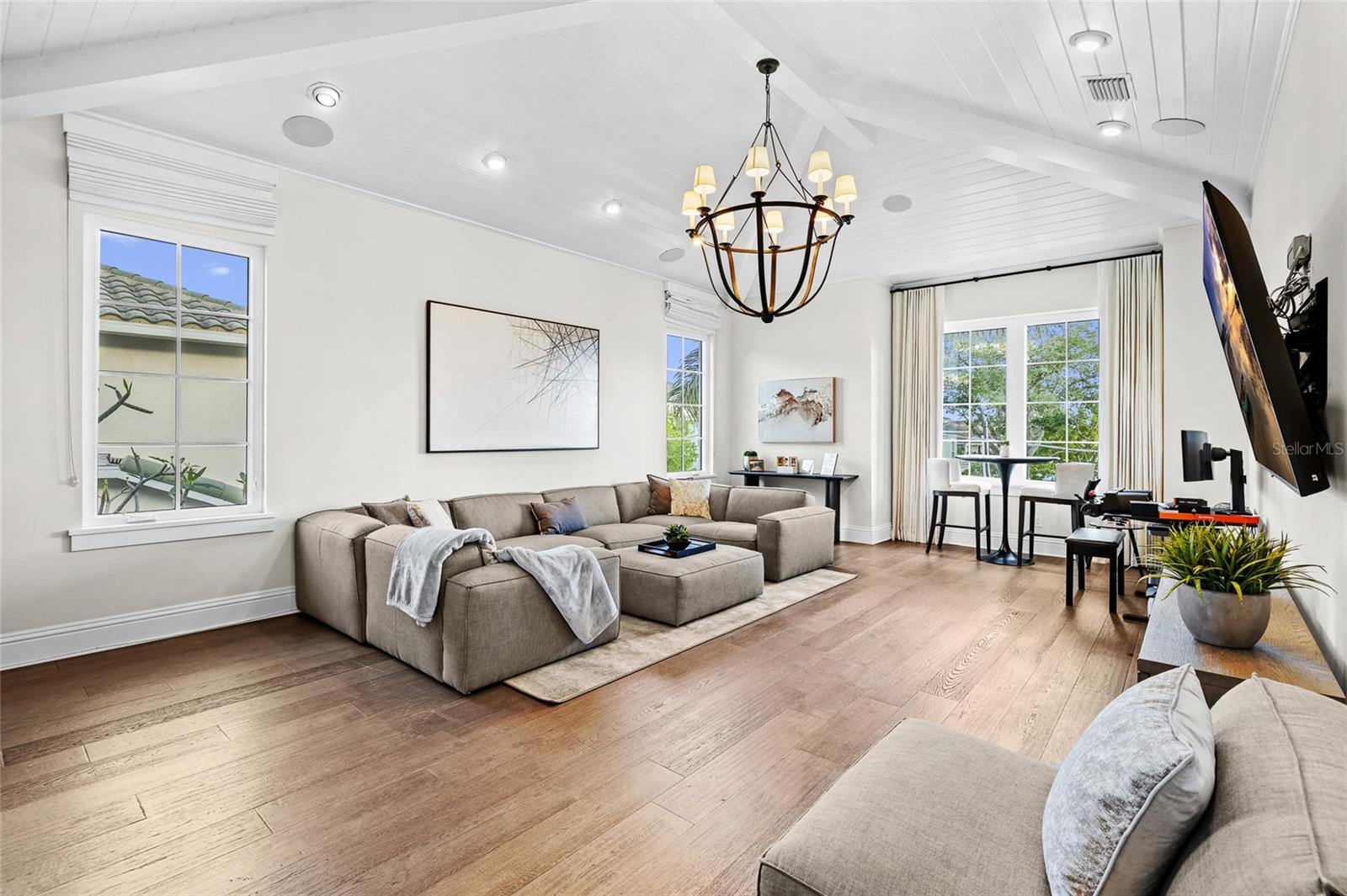 Image 44 of 93 For 5111 Homer Avenue