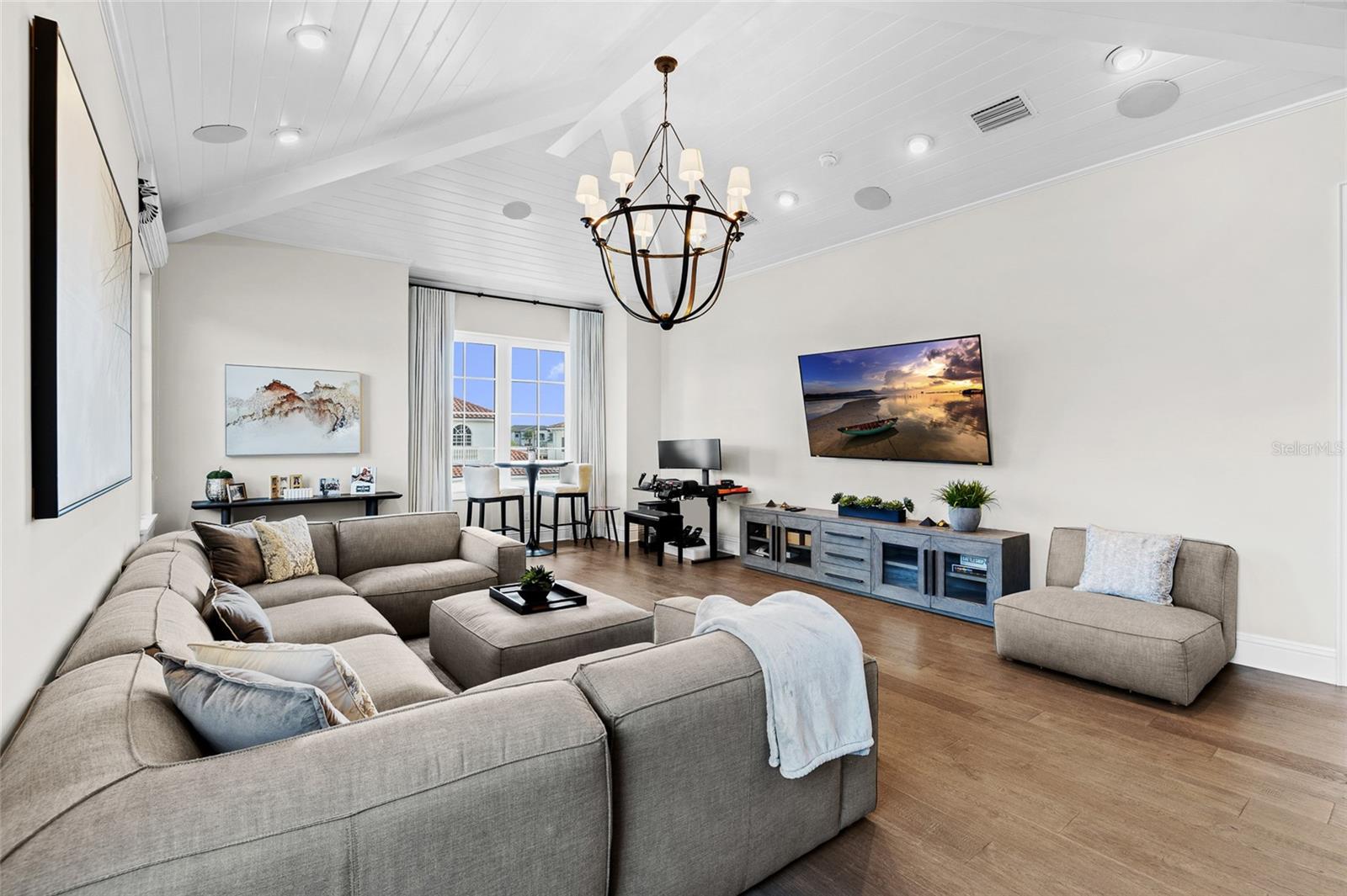 Image 45 of 93 For 5111 Homer Avenue