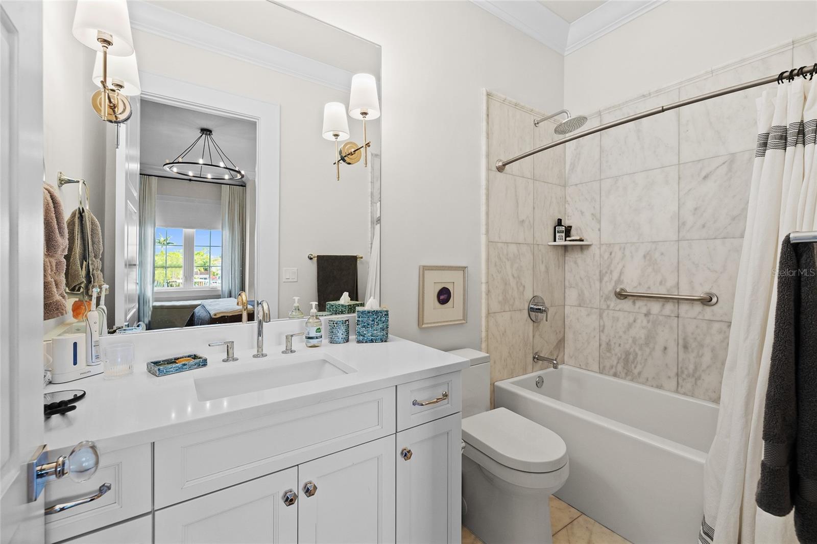 Image 51 of 93 For 5111 Homer Avenue