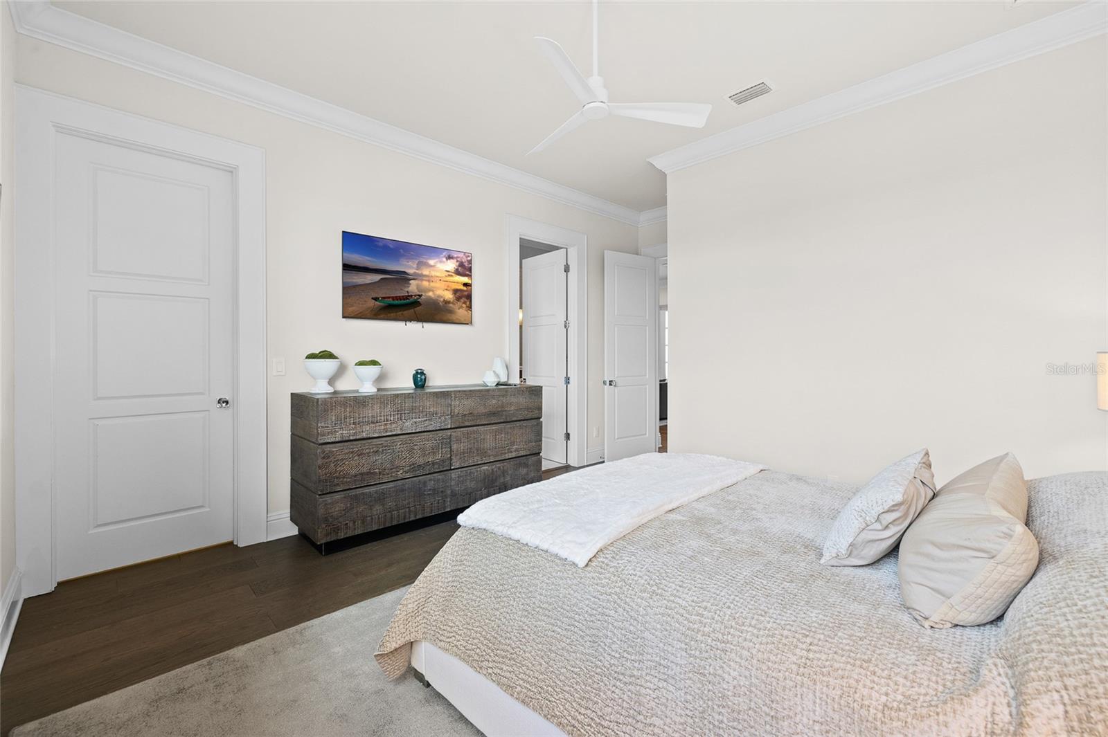 Image 53 of 93 For 5111 Homer Avenue