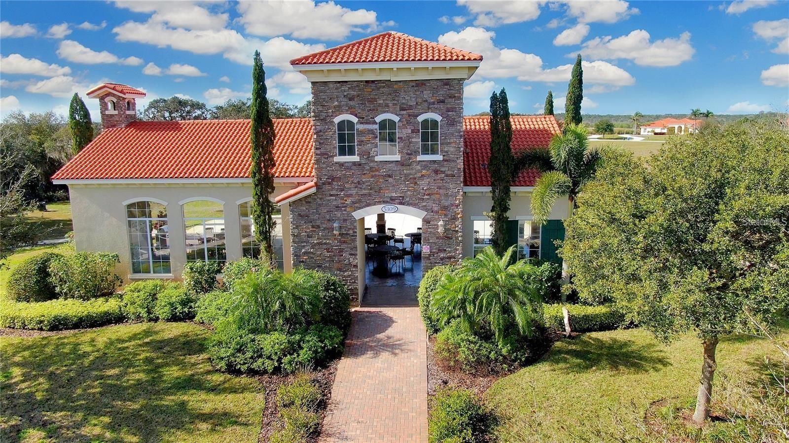 Listing photo id 8 for 5120 Lake Toscana Drive