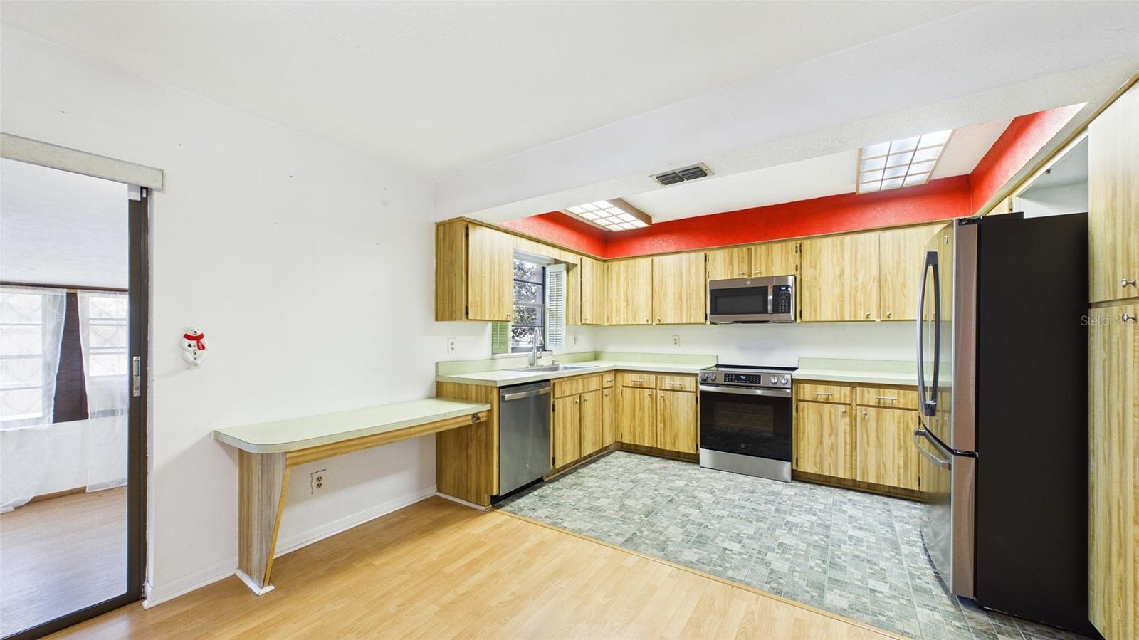 Image 16 of 54 For 38938 Tall Drive