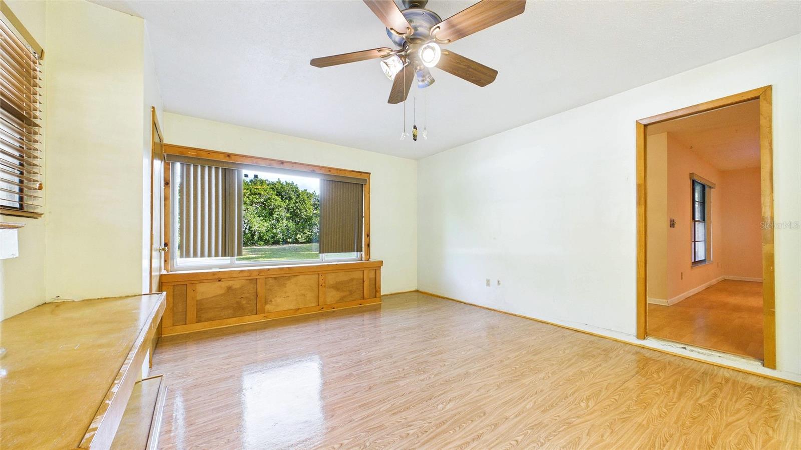 Image 23 of 54 For 38938 Tall Drive