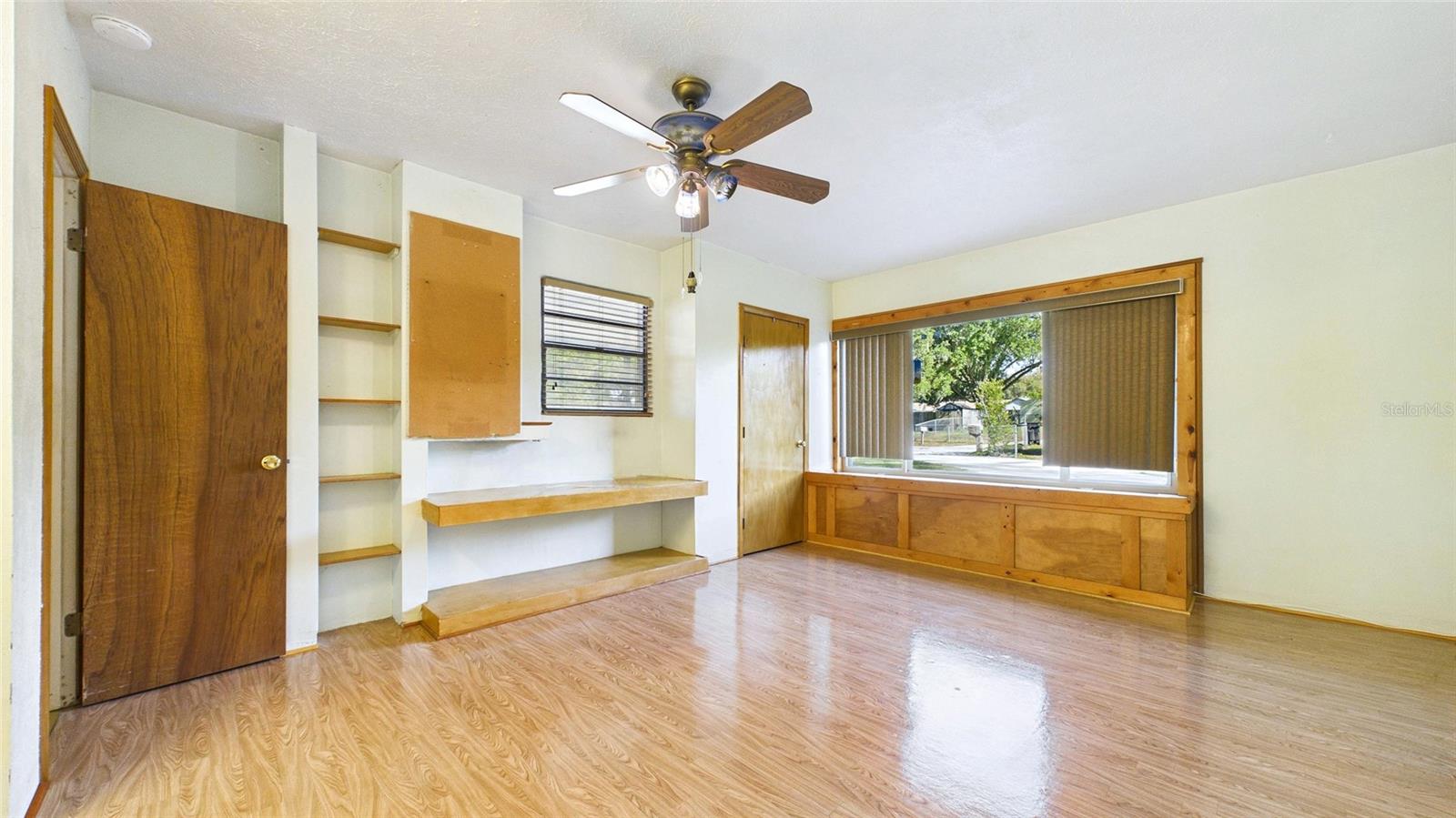 Image 24 of 54 For 38938 Tall Drive