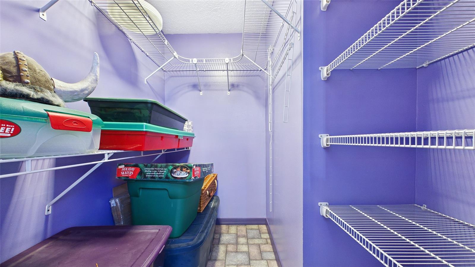 Image 33 of 54 For 38938 Tall Drive