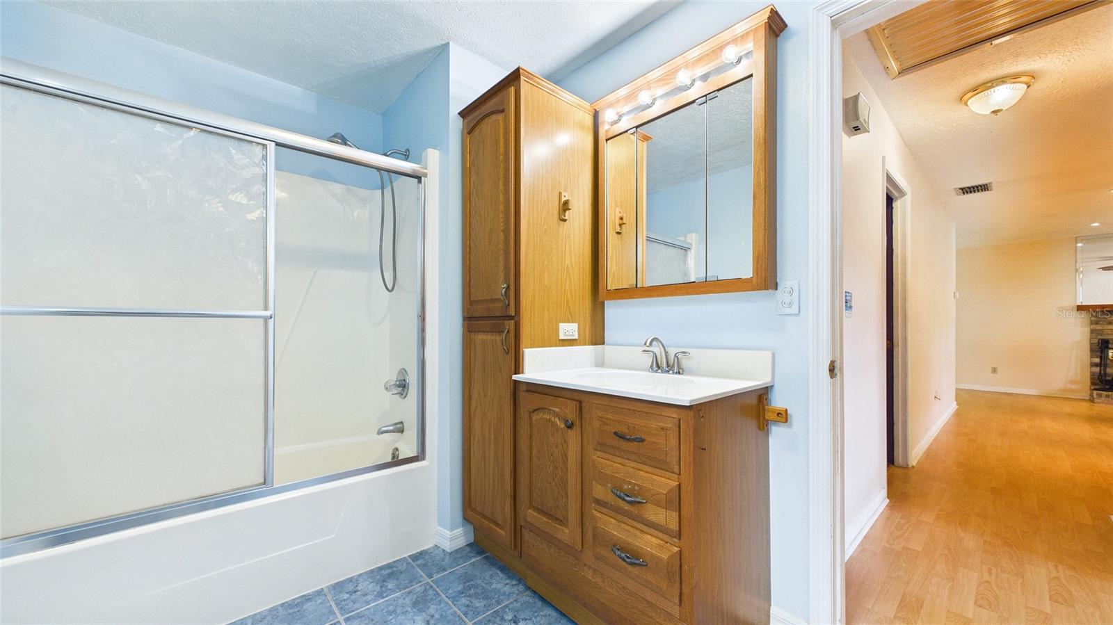 Image 38 of 54 For 38938 Tall Drive