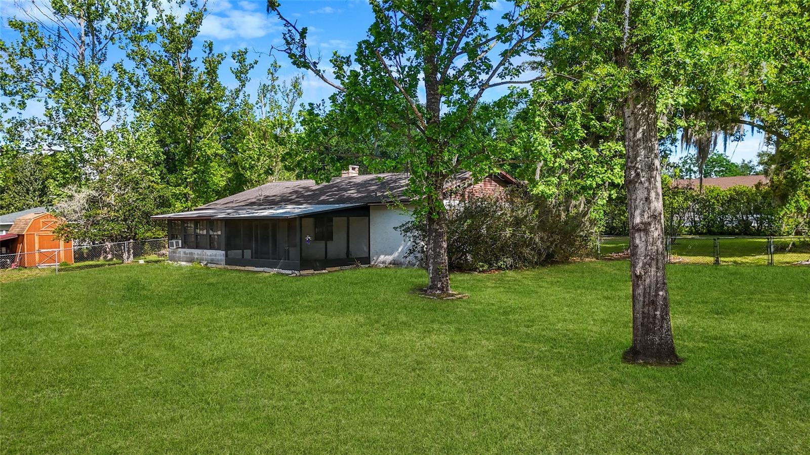 Image 4 of 54 For 38938 Tall Drive