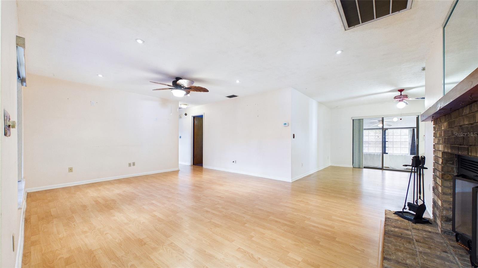 Image 8 of 54 For 38938 Tall Drive