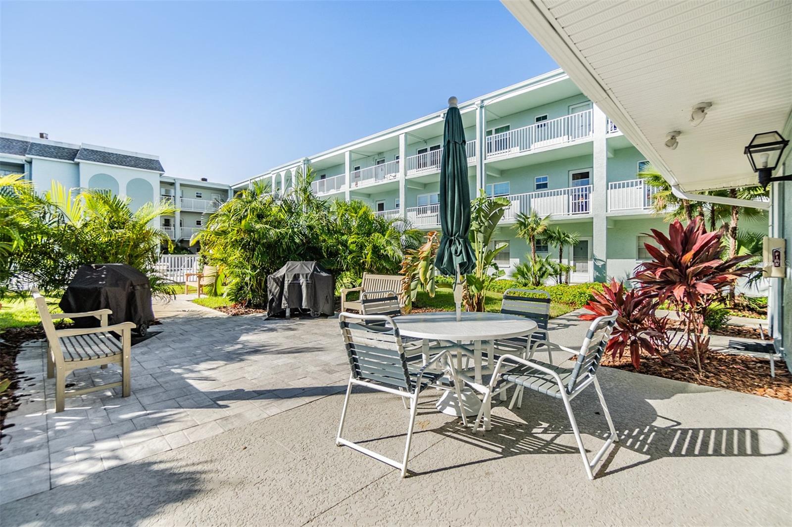 Image 20 of 25 For 701 Poinsettia Road 306