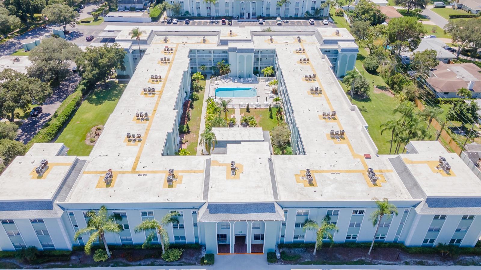 Image 24 of 25 For 701 Poinsettia Road 306