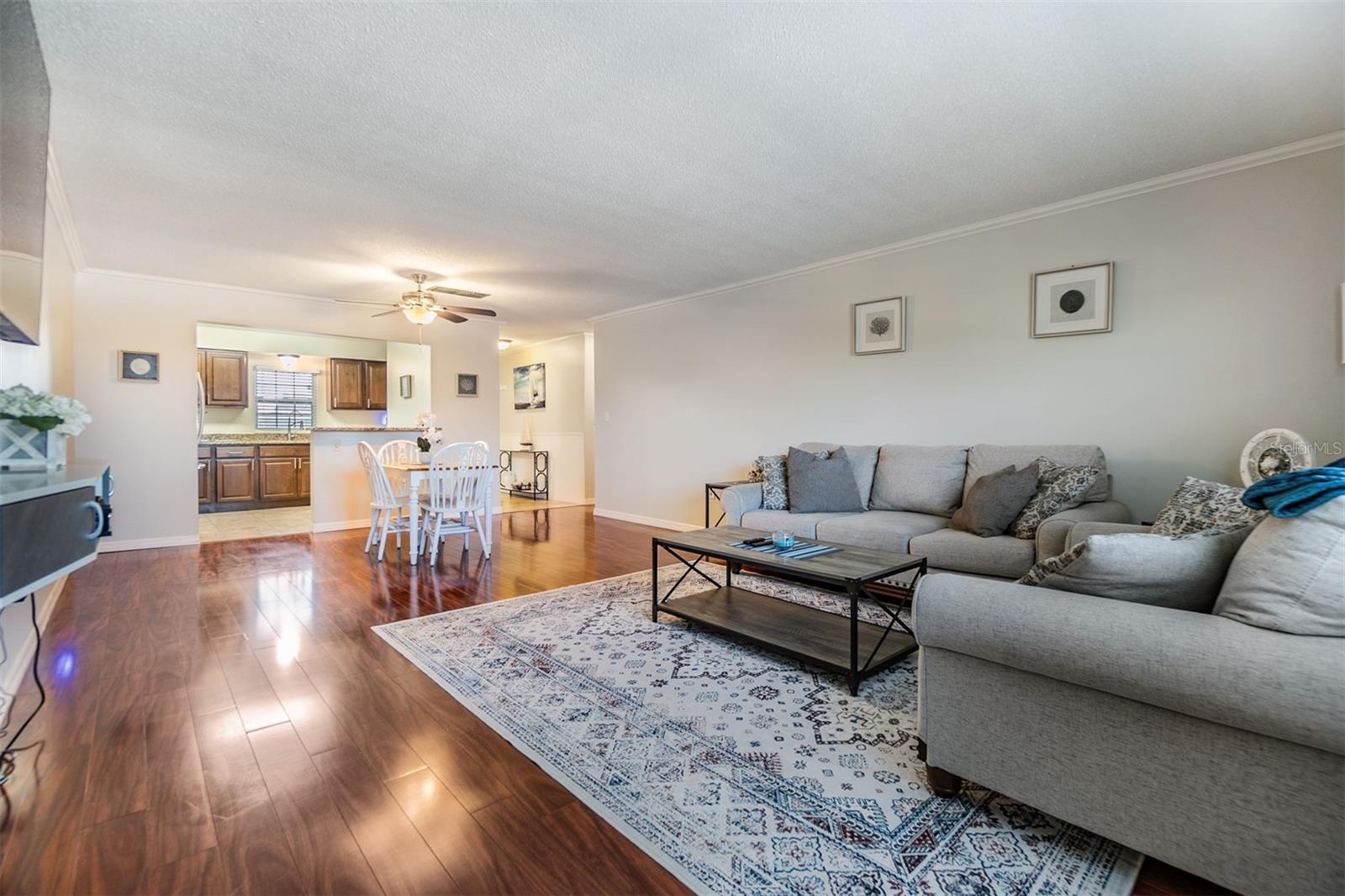 Image 7 of 25 For 701 Poinsettia Road 306