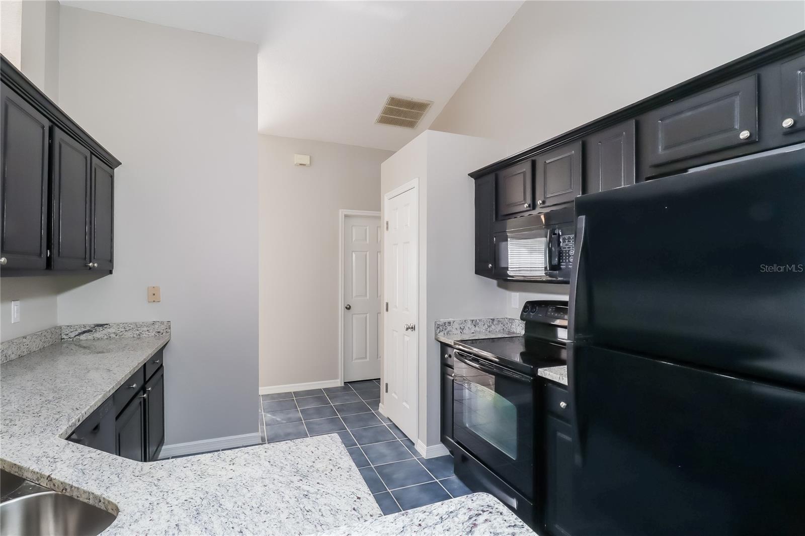 Image 5 of 15 For 1057 Arbor Hill Circle