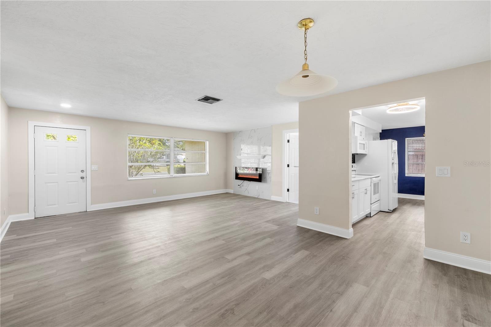 Image 12 of 51 For 1820 Patlin Circle N