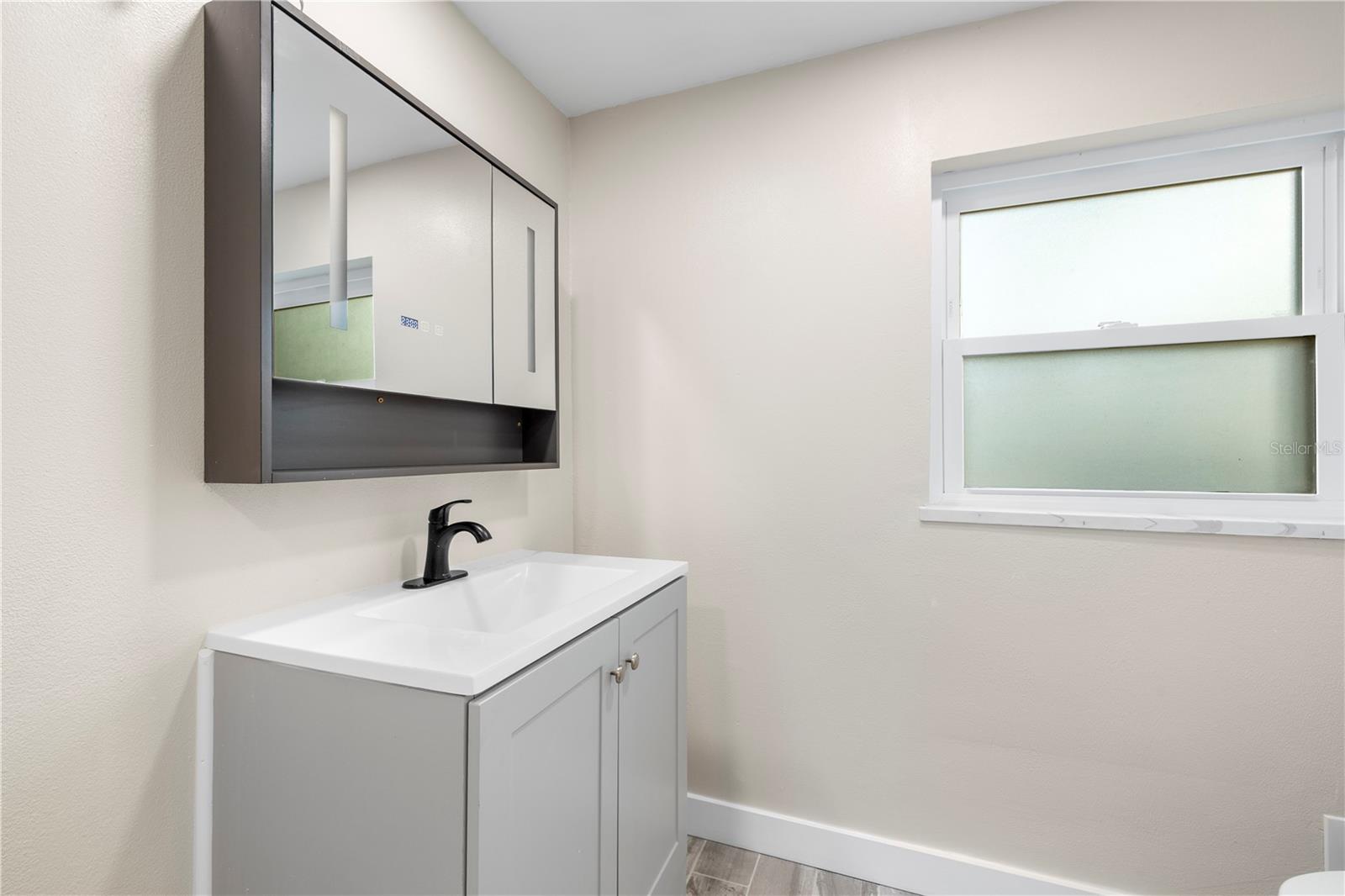 Image 17 of 51 For 1820 Patlin Circle N