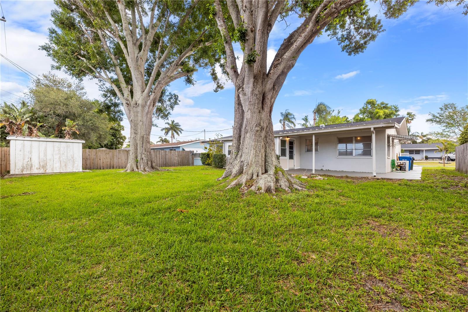 Image 36 of 51 For 1820 Patlin Circle N