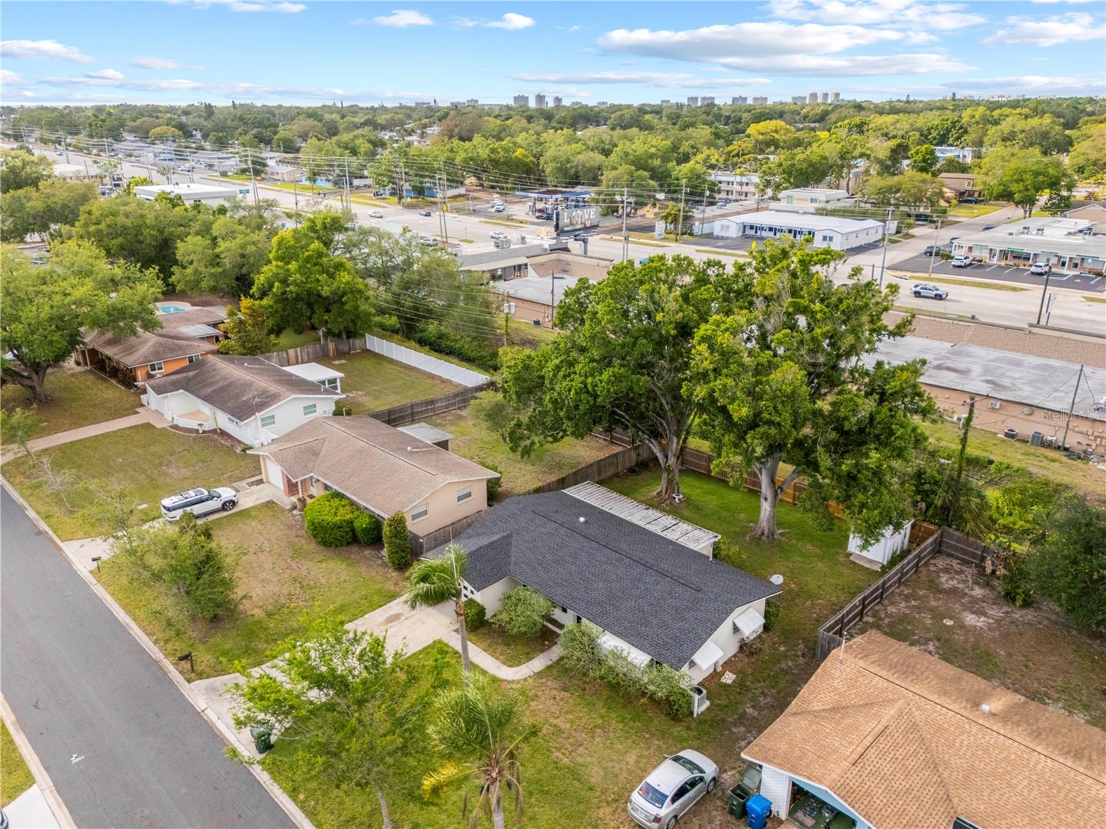 Image 44 of 51 For 1820 Patlin Circle N