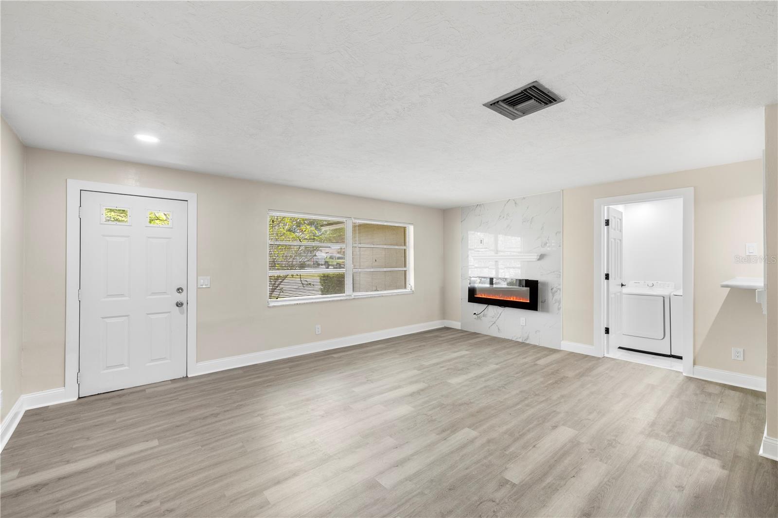 Image 8 of 51 For 1820 Patlin Circle N