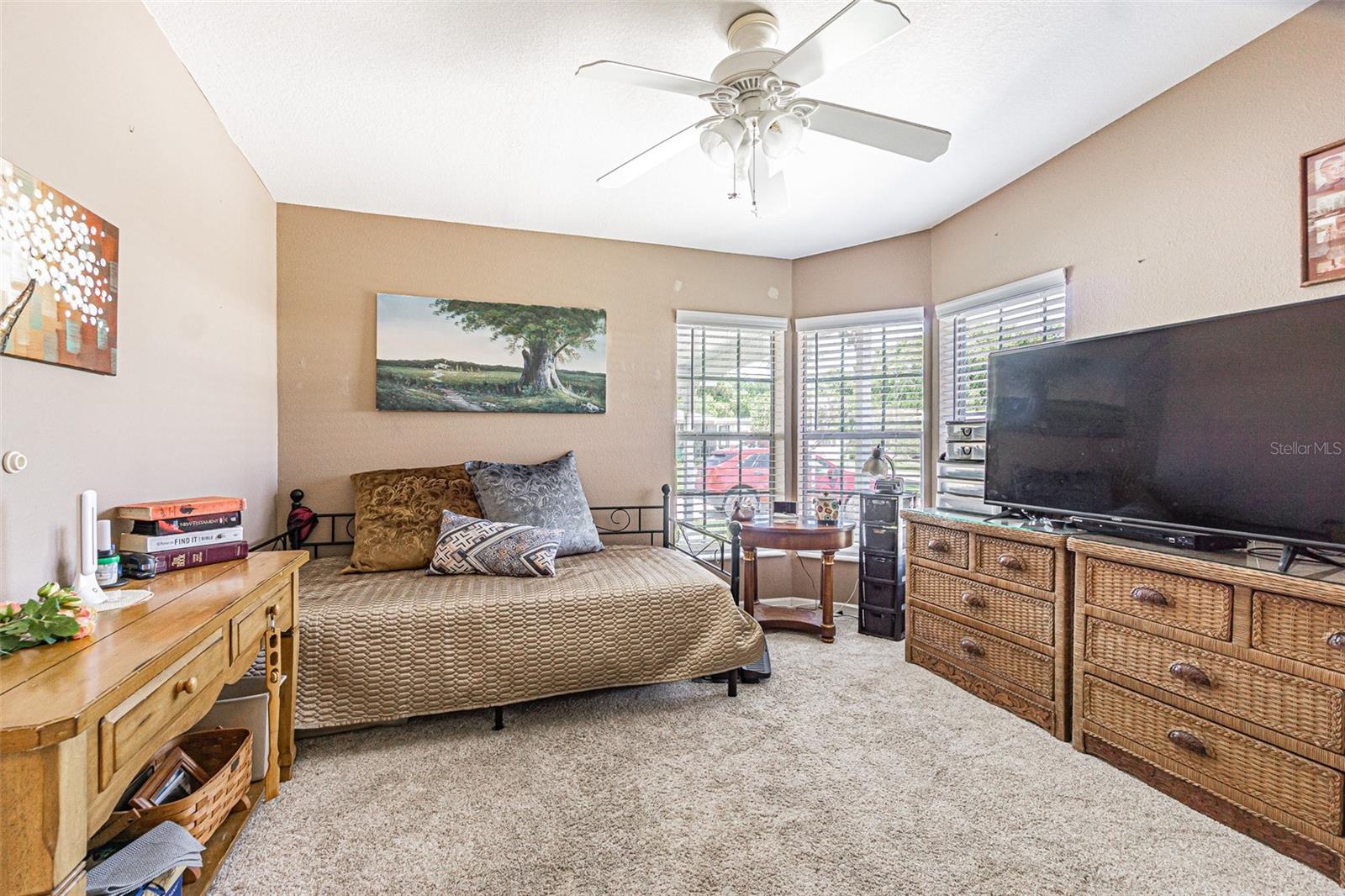 Image 12 of 58 For 37349 Gill Avenue