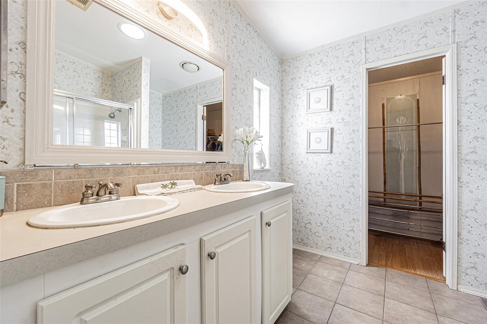 Image 20 of 50 For 37627 Lorena Avenue