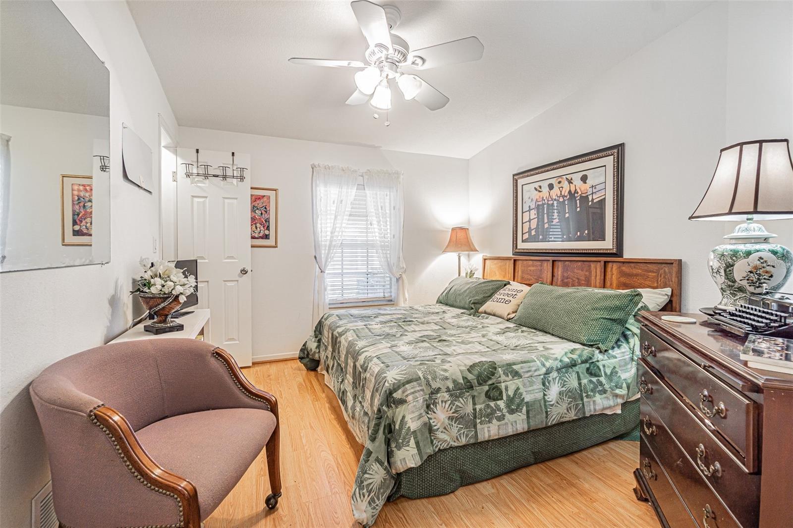 Image 22 of 50 For 37627 Lorena Avenue