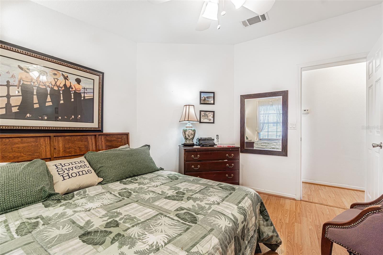 Image 24 of 50 For 37627 Lorena Avenue