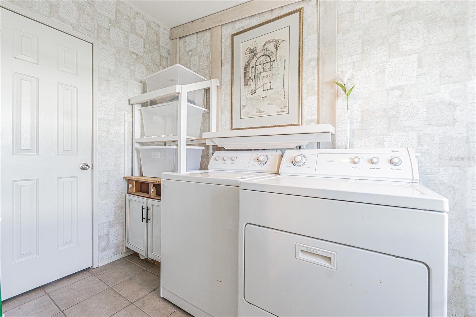 Image 31 of 50 For 37627 Lorena Avenue