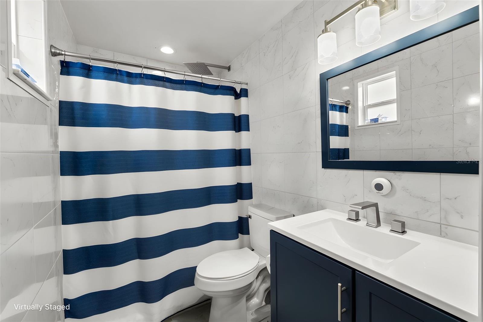 Image 27 of 34 For 9658 Bayside Court