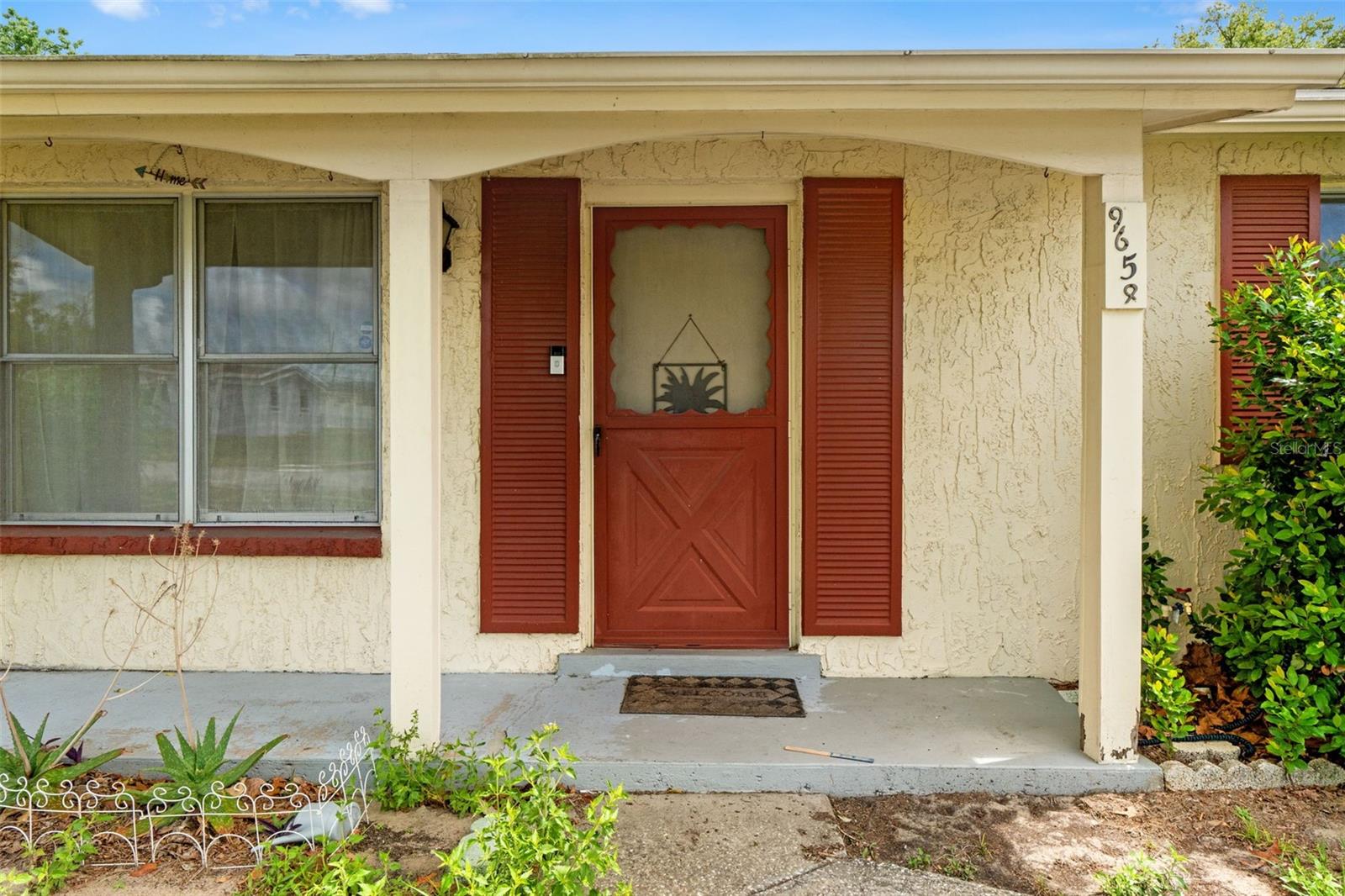 Image 5 of 34 For 9658 Bayside Court