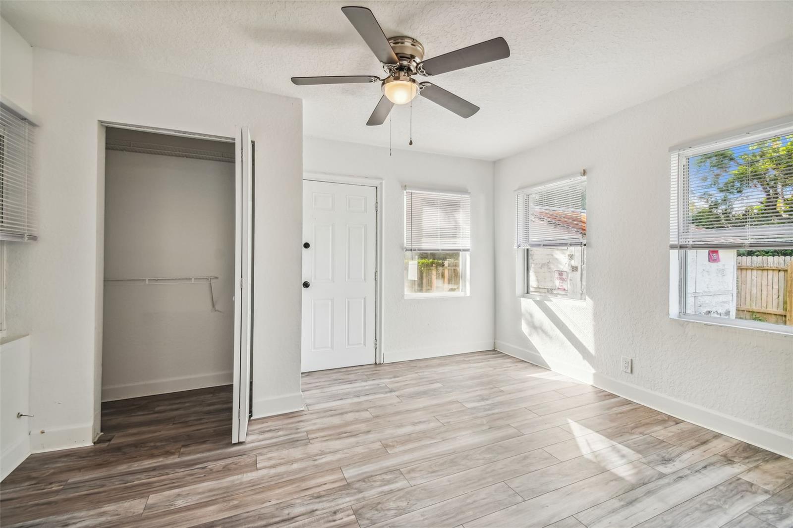 Image 10 of 73 For 1913 Lemon Street