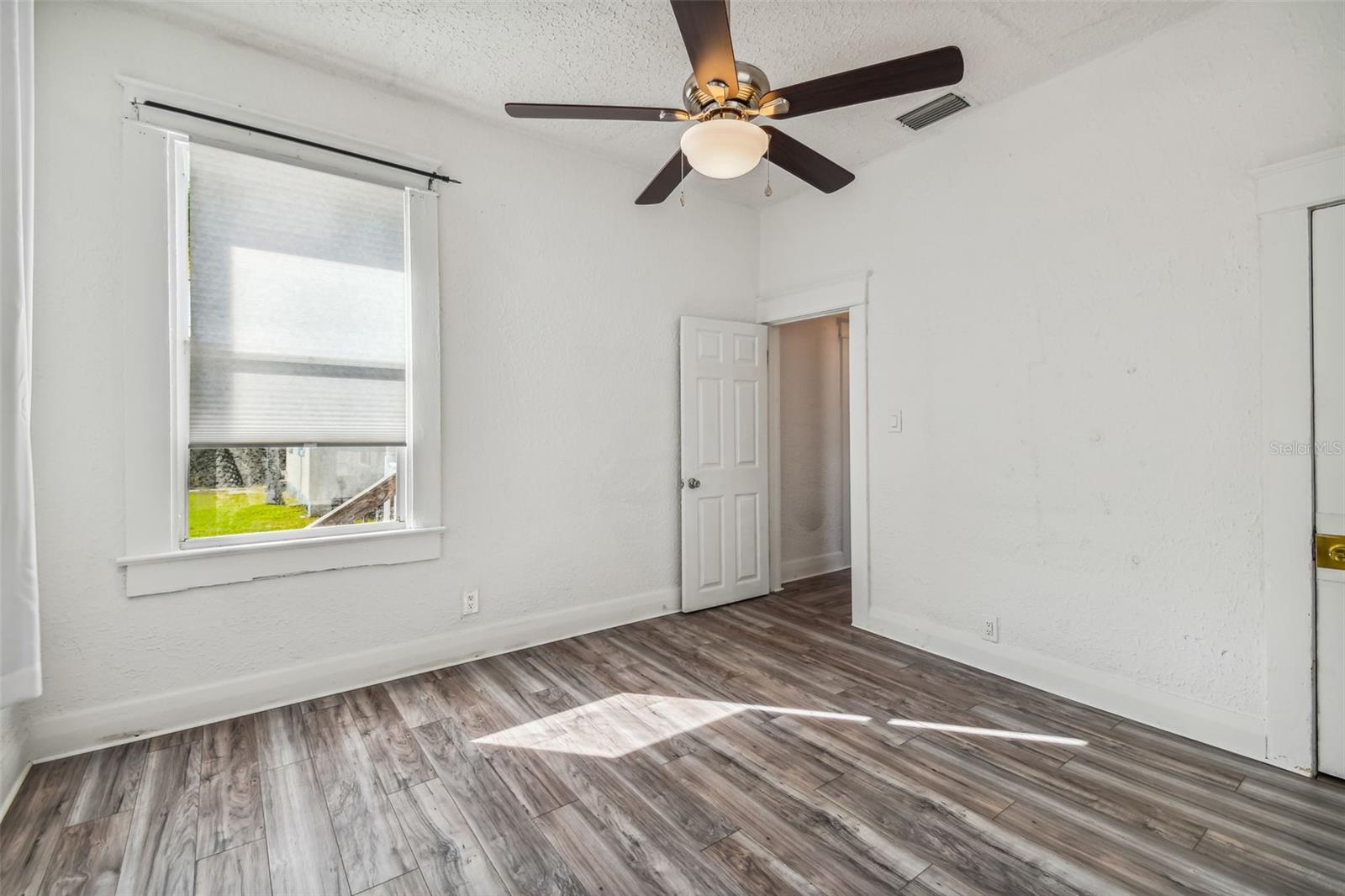 Image 19 of 73 For 1913 Lemon Street