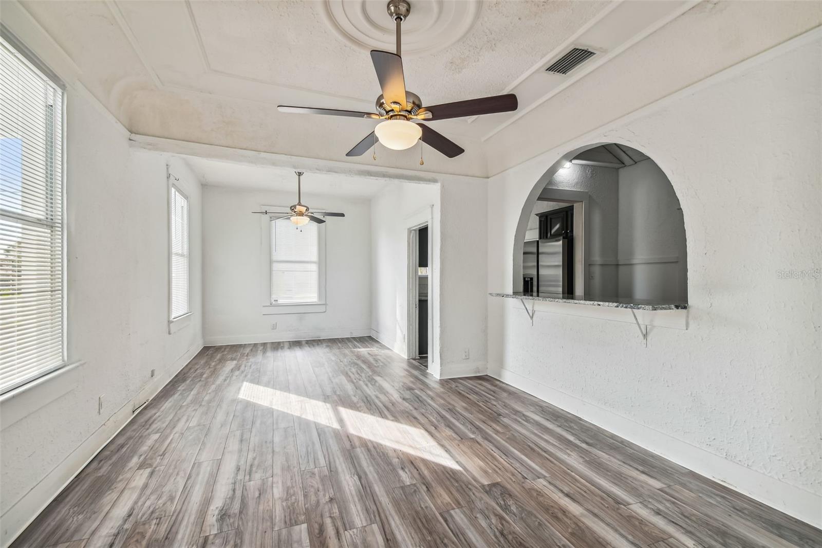 Image 28 of 73 For 1913 Lemon Street