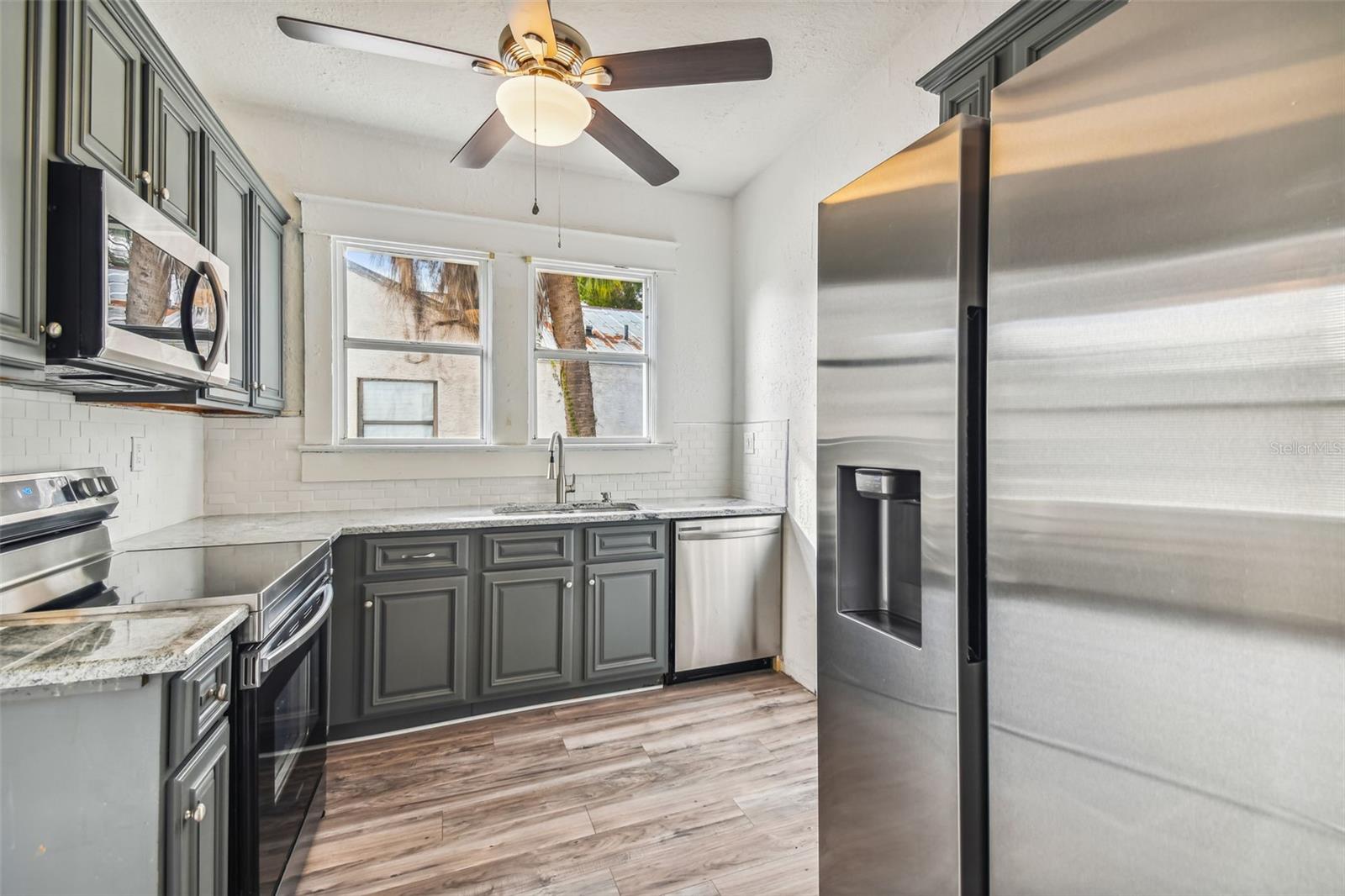 Image 37 of 73 For 1913 Lemon Street