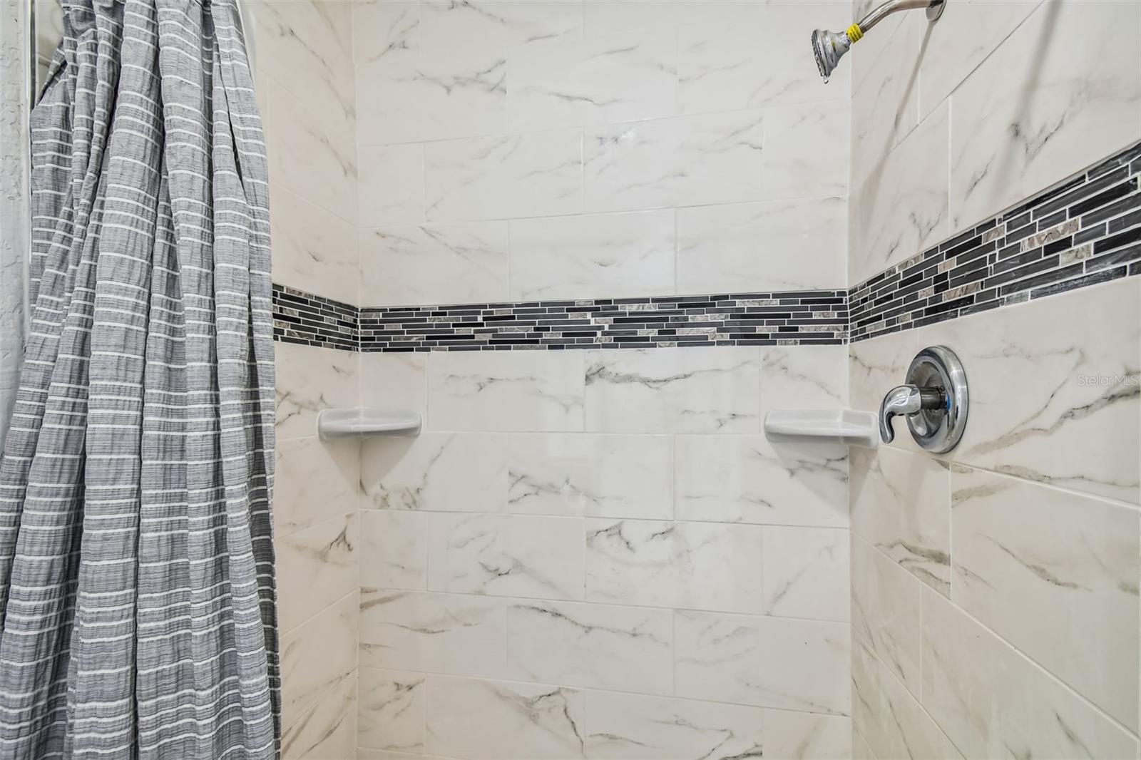 Image 40 of 73 For 1913 Lemon Street