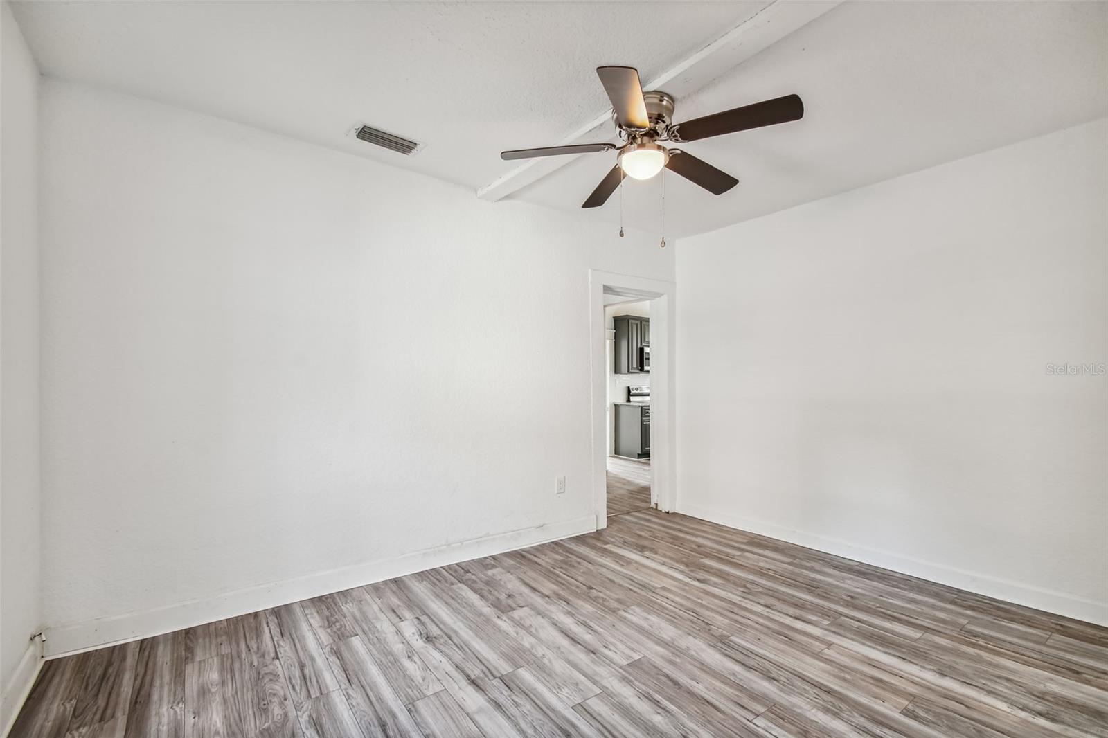 Image 48 of 73 For 1913 Lemon Street