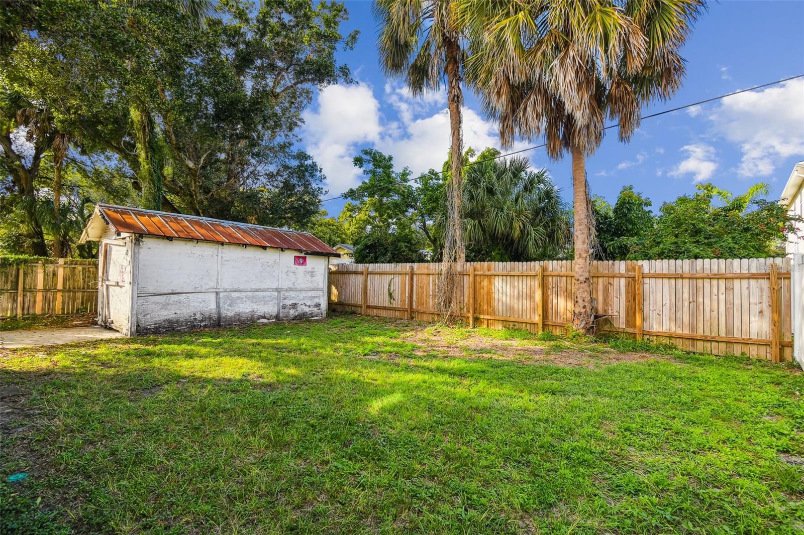 Image 52 of 73 For 1913 Lemon Street