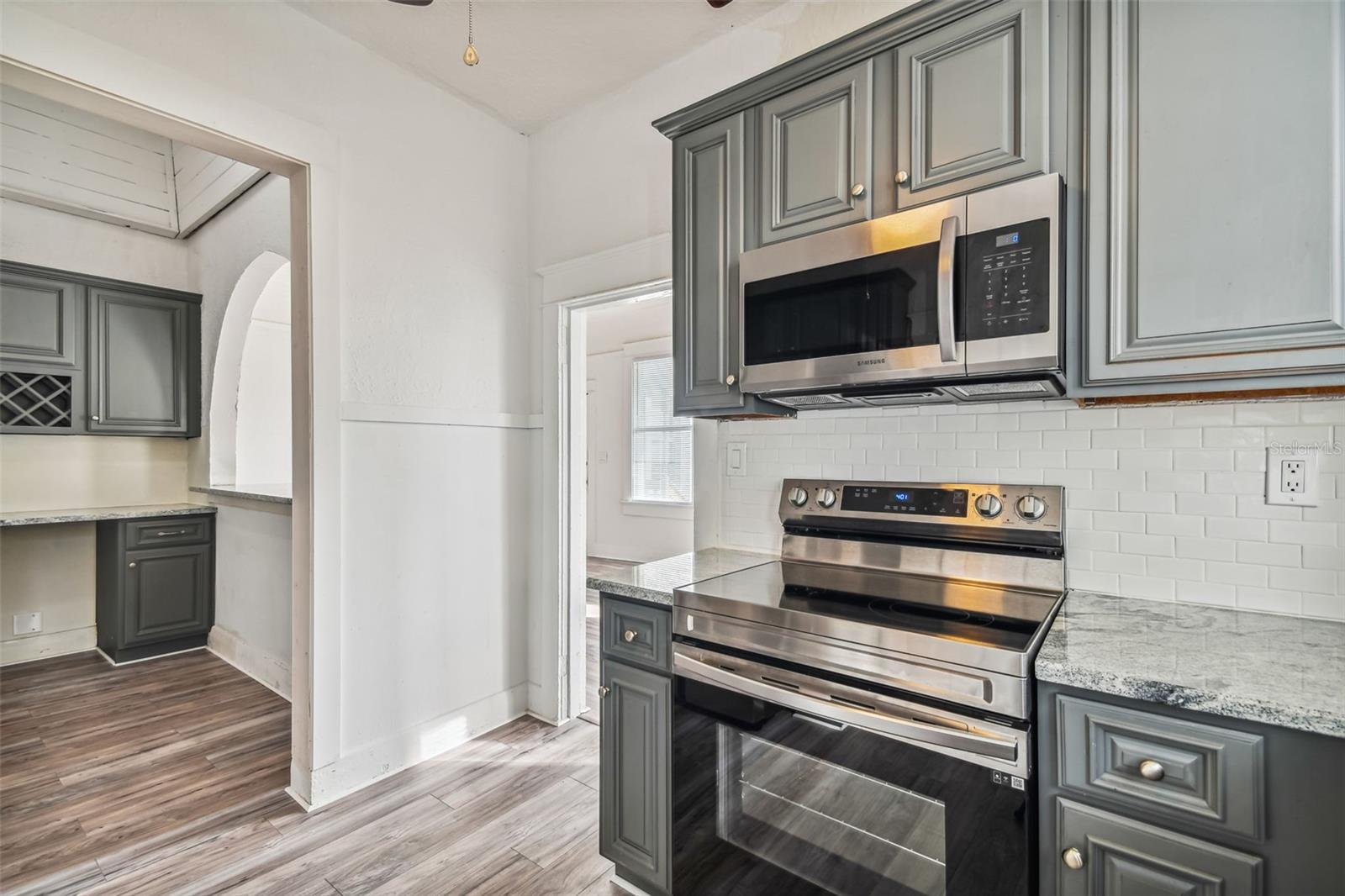 Image 6 of 73 For 1913 Lemon Street