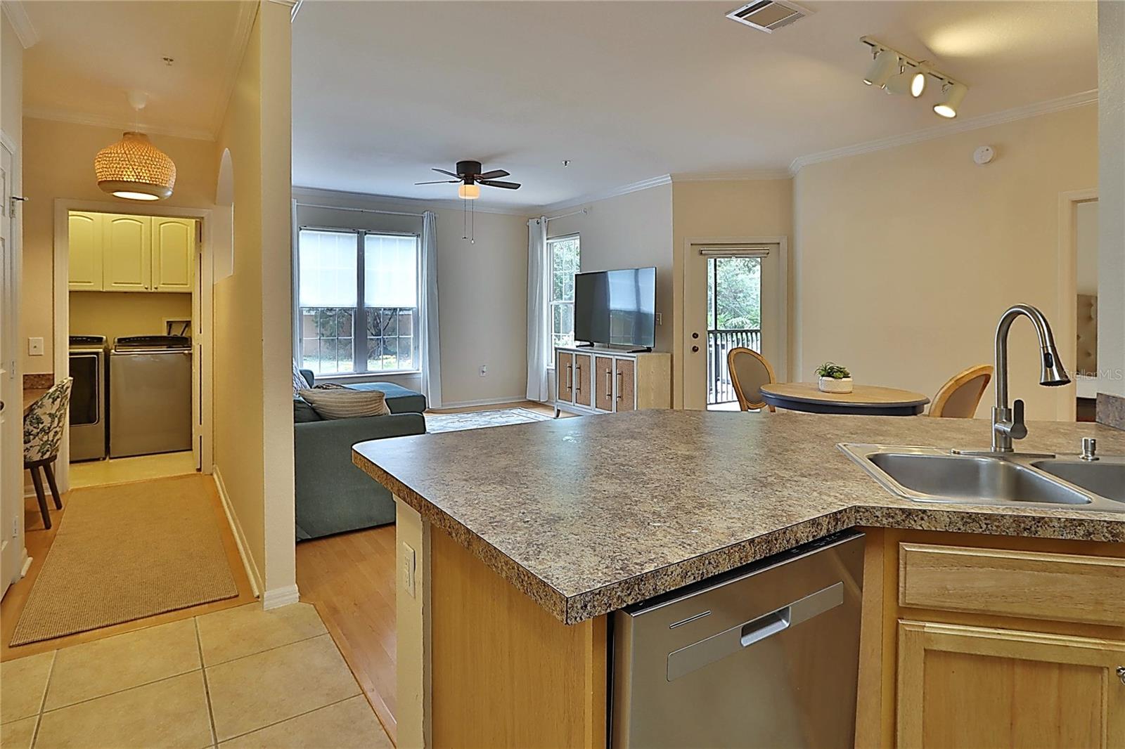 Image 11 of 40 For 2407 Courtney Meadows Court 103