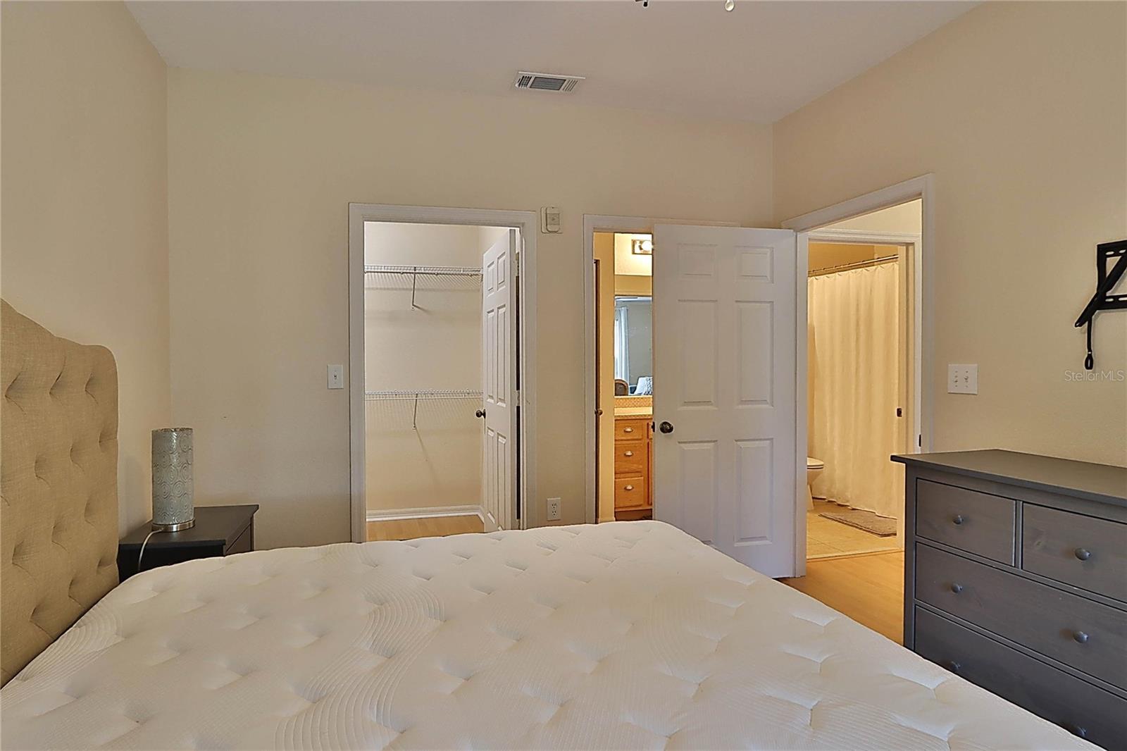 Image 16 of 40 For 2407 Courtney Meadows Court 103