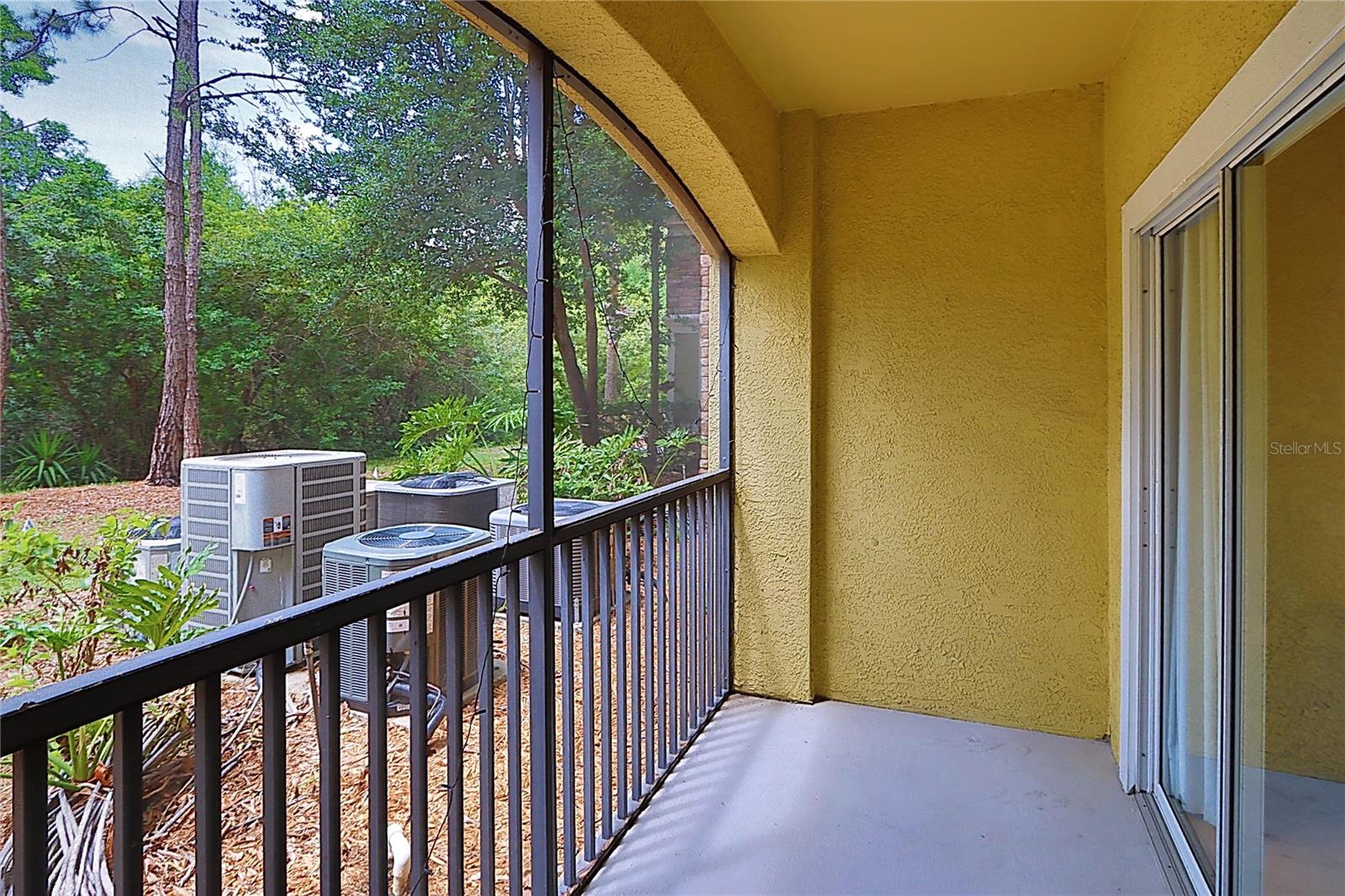 Image 22 of 40 For 2407 Courtney Meadows Court 103