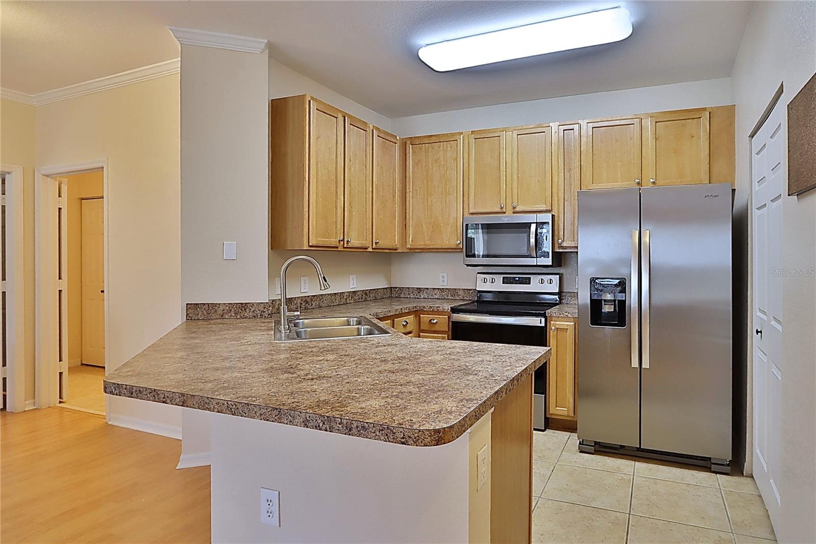 Image 9 of 40 For 2407 Courtney Meadows Court 103