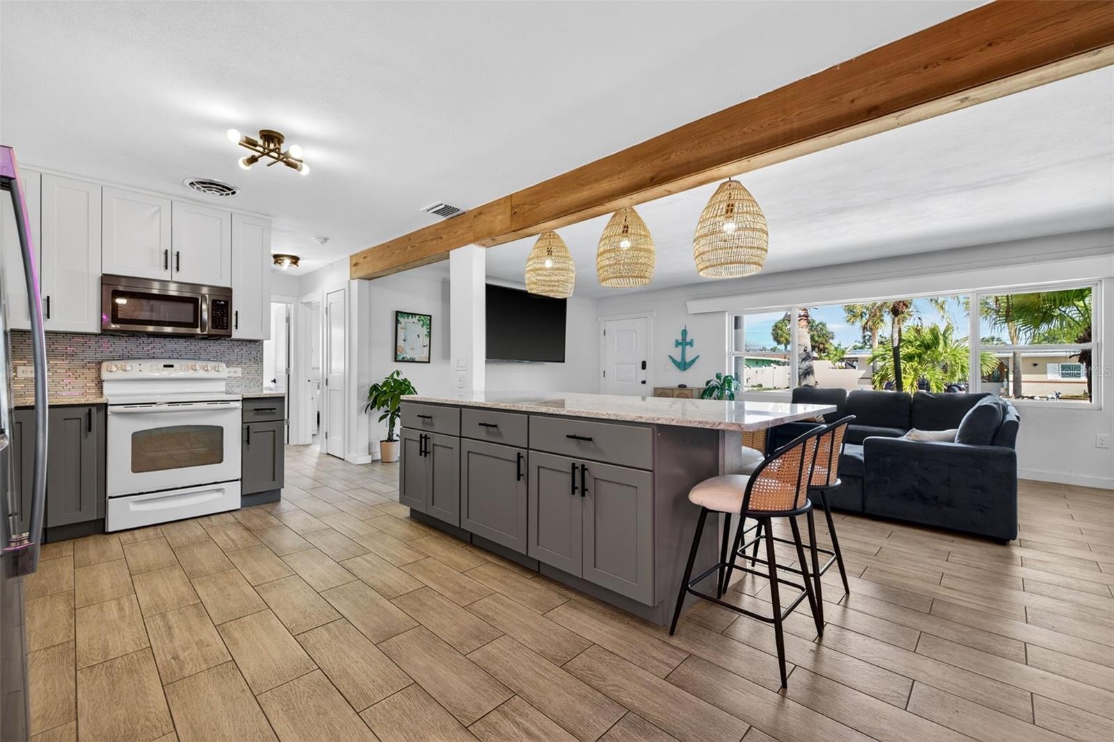 Image 10 of 41 For 436 87th Avenue