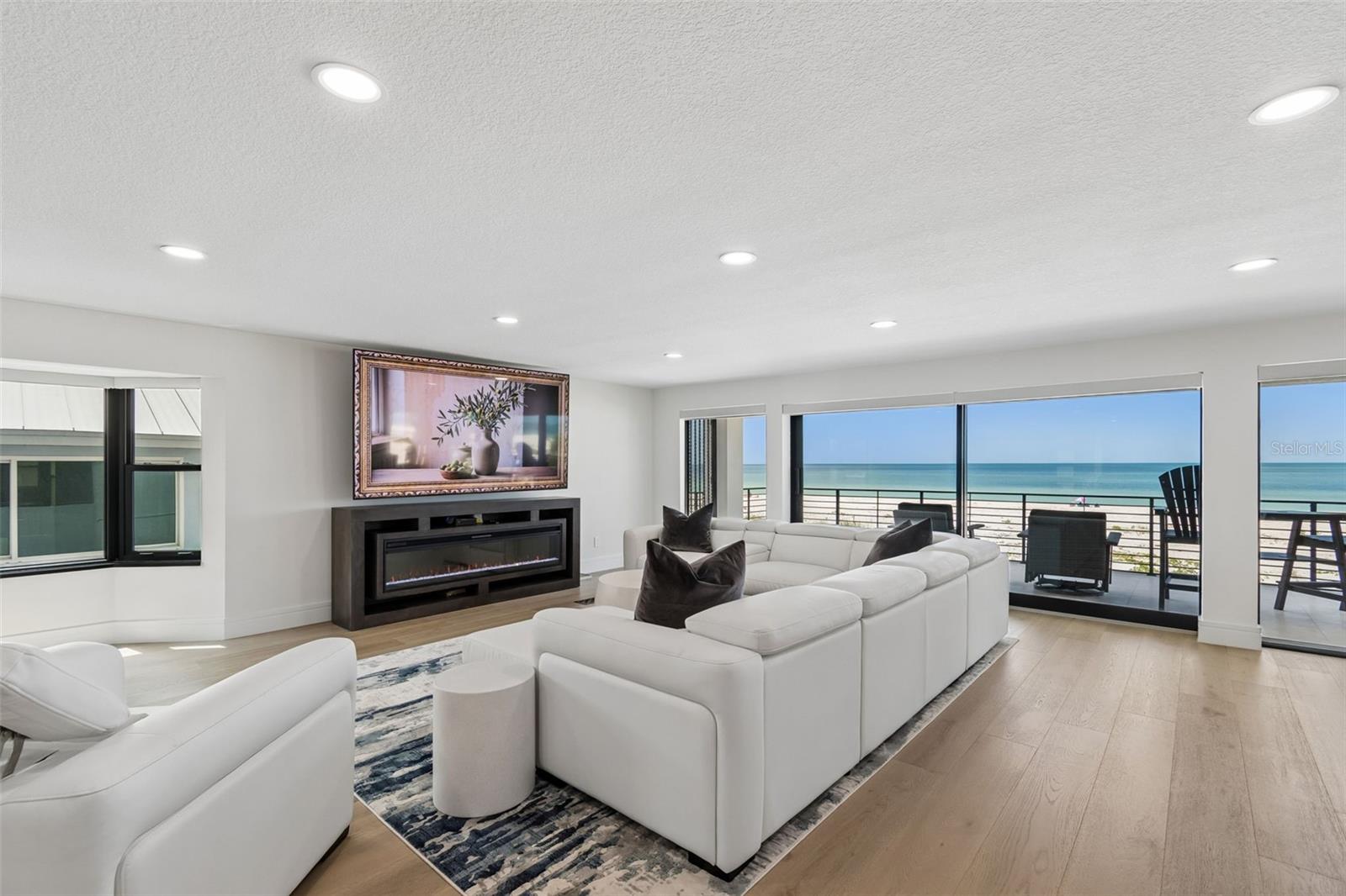 Image 10 of 100 For 930 Eldorado Avenue